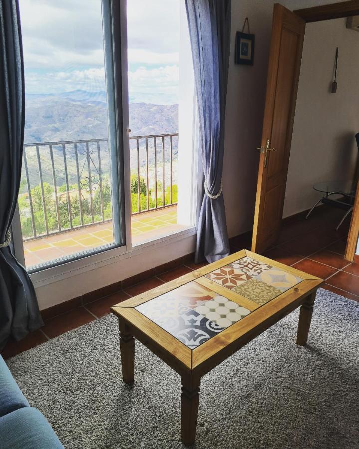 Lovely 2 Bed Apartment With Stunning Views & Pool Cómpeta Exteriör bild